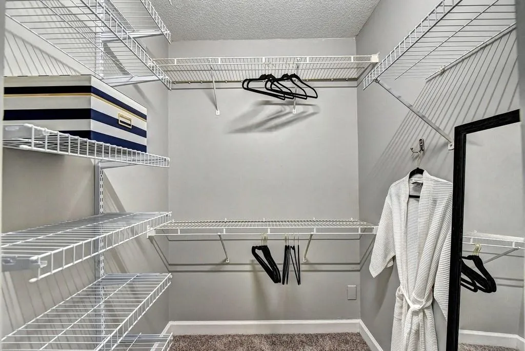 6900 Roswell Road Unit C3, Sandy Springs, Georgia 30328, 2 Bedrooms Bedrooms, ,2 BathroomsBathrooms,Residential,Sold,6900 Roswell Road Unit C3,6623550