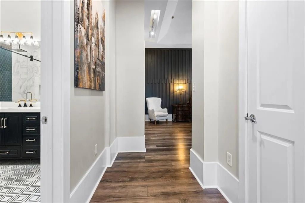 Enter the primary suite...