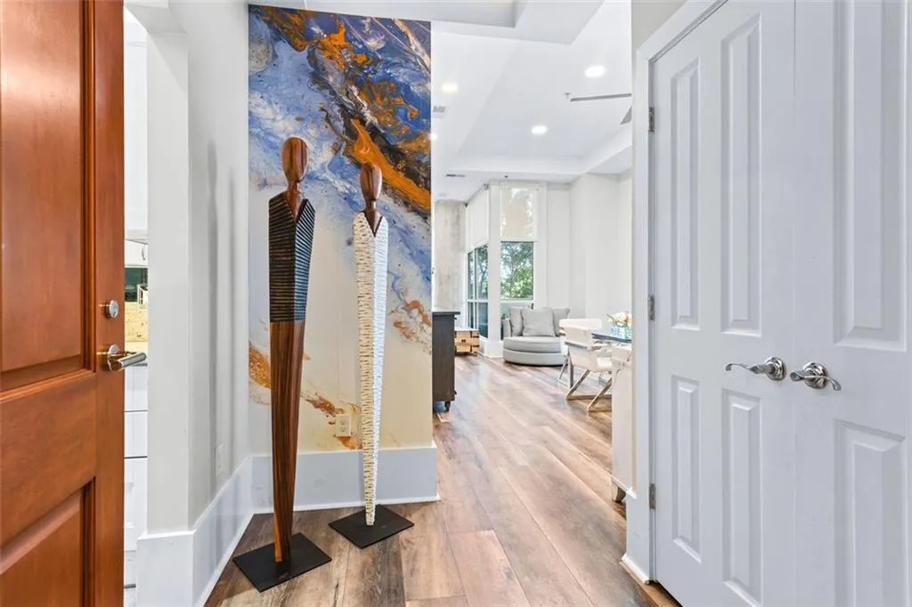 2881 Peachtree Road Ne Unit 605, Atlanta, Georgia 30305, 2 Bedrooms Bedrooms, ,2 BathroomsBathrooms,Residential,For Sale,2881 Peachtree Road Ne Unit 605,7624314