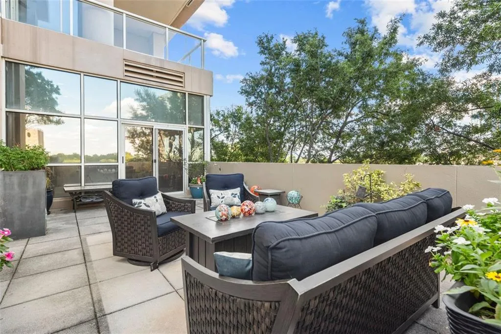 Lots of room for entertaining your guests...