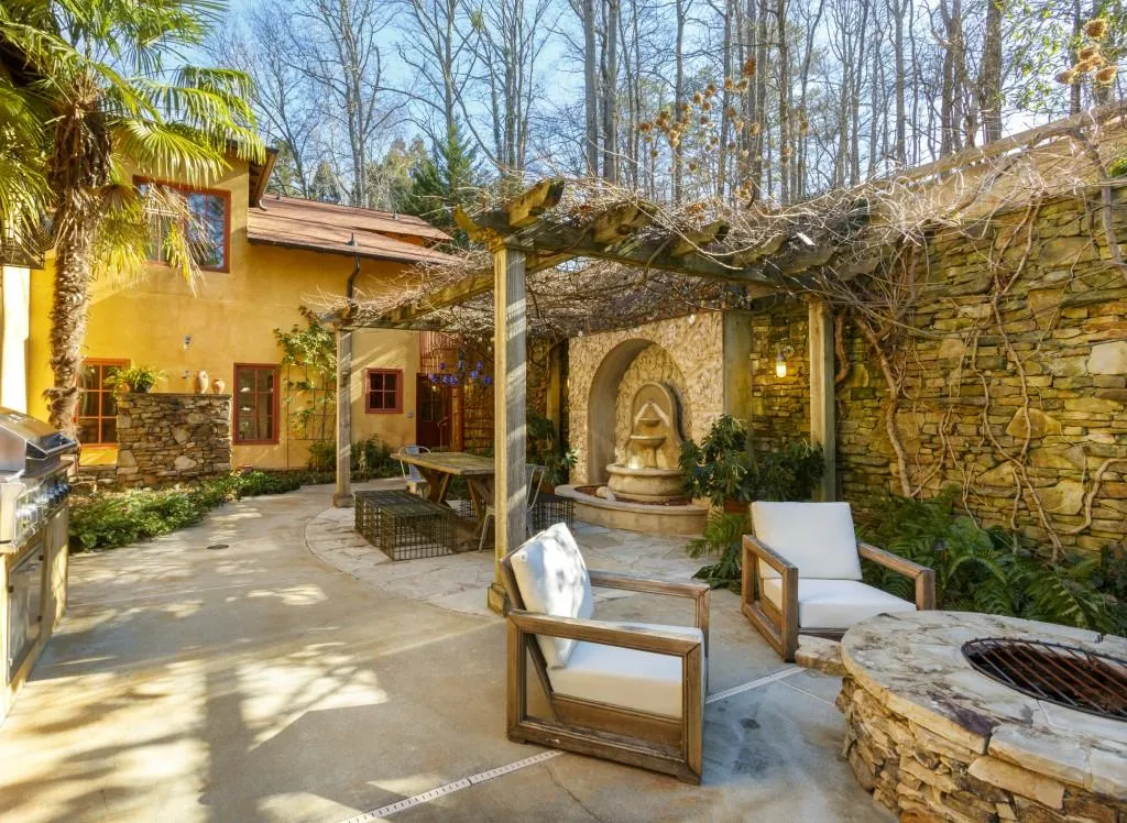 1605 Brandon Hall Drive, Atlanta, Georgia 30350, 4 Bedrooms Bedrooms, ,4 BathroomsBathrooms,Residential,Sold,1605 Brandon Hall Drive,7510295