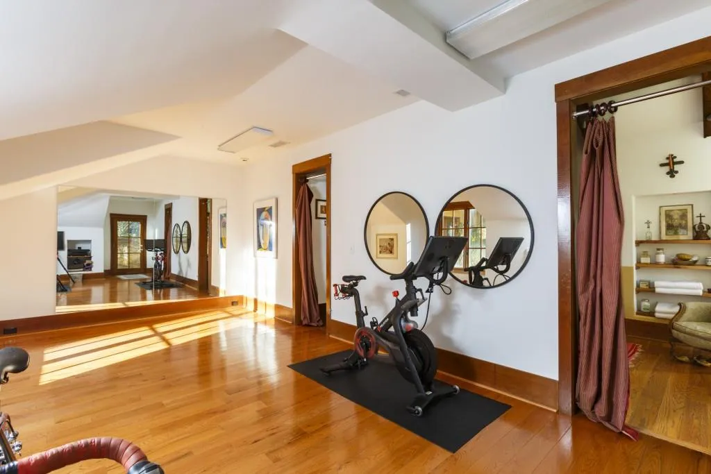 1605 Brandon Hall Drive, Atlanta, Georgia 30350, 4 Bedrooms Bedrooms, ,4 BathroomsBathrooms,Residential,Sold,1605 Brandon Hall Drive,7510295