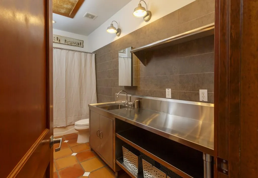 1605 Brandon Hall Drive, Atlanta, Georgia 30350, 4 Bedrooms Bedrooms, ,4 BathroomsBathrooms,Residential,Sold,1605 Brandon Hall Drive,7510295