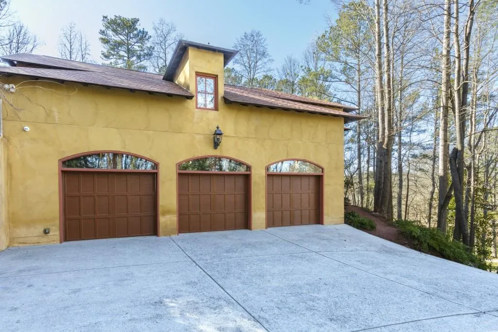 1605 Brandon Hall Drive, Atlanta, Georgia 30350, 4 Bedrooms Bedrooms, ,4 BathroomsBathrooms,Residential,Sold,1605 Brandon Hall Drive,7510295