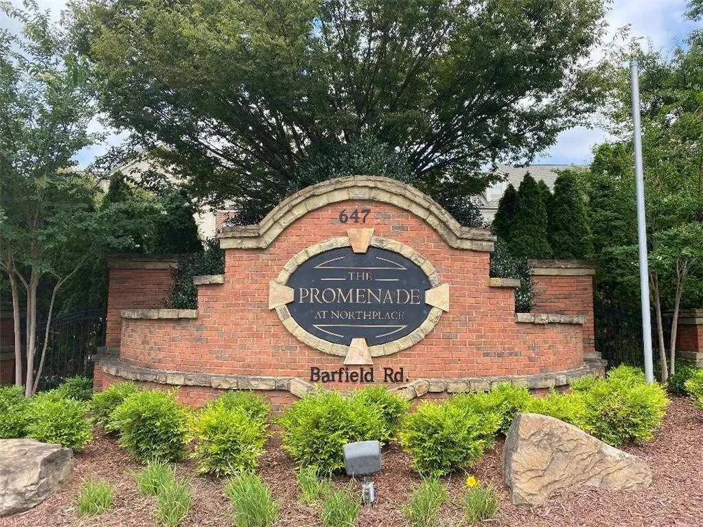 801 Perennial Drive, Atlanta, Georgia 30328, 2 Bedrooms Bedrooms, ,2 BathroomsBathrooms,Residential,For Sale,801 Perennial Drive,7609803