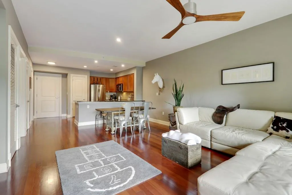 200 River Vista Drive Unit 404, Atlanta, Georgia 30339, 1 Bedroom Bedrooms, ,1 BathroomBathrooms,Residential,Sold,200 River Vista Drive Unit 404,6849876