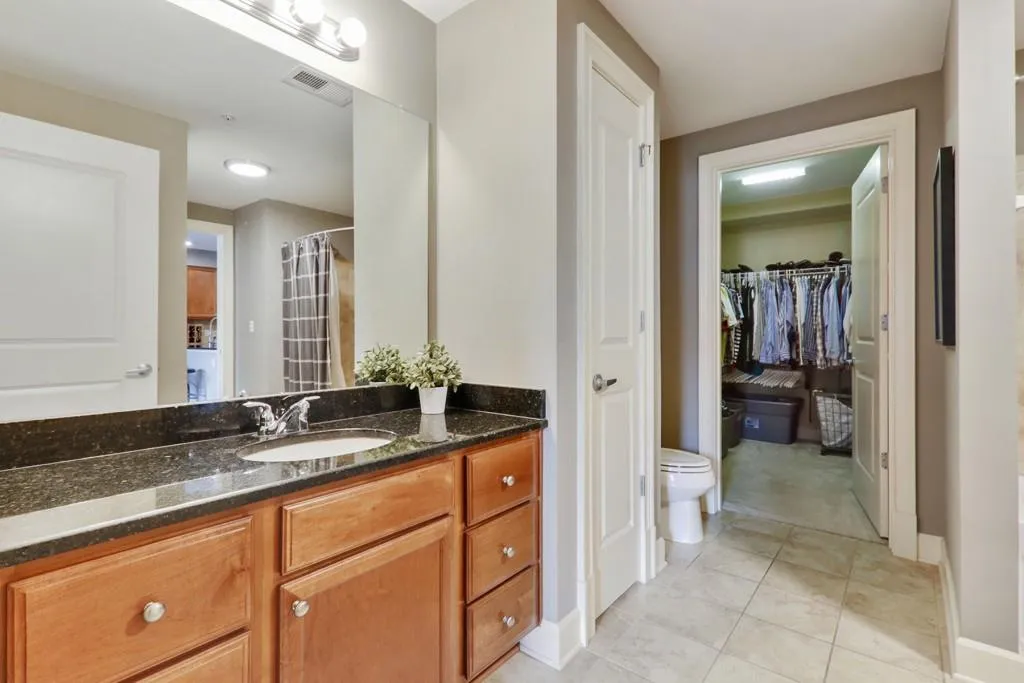 200 River Vista Drive Unit 404, Atlanta, Georgia 30339, 1 Bedroom Bedrooms, ,1 BathroomBathrooms,Residential,Sold,200 River Vista Drive Unit 404,6849876