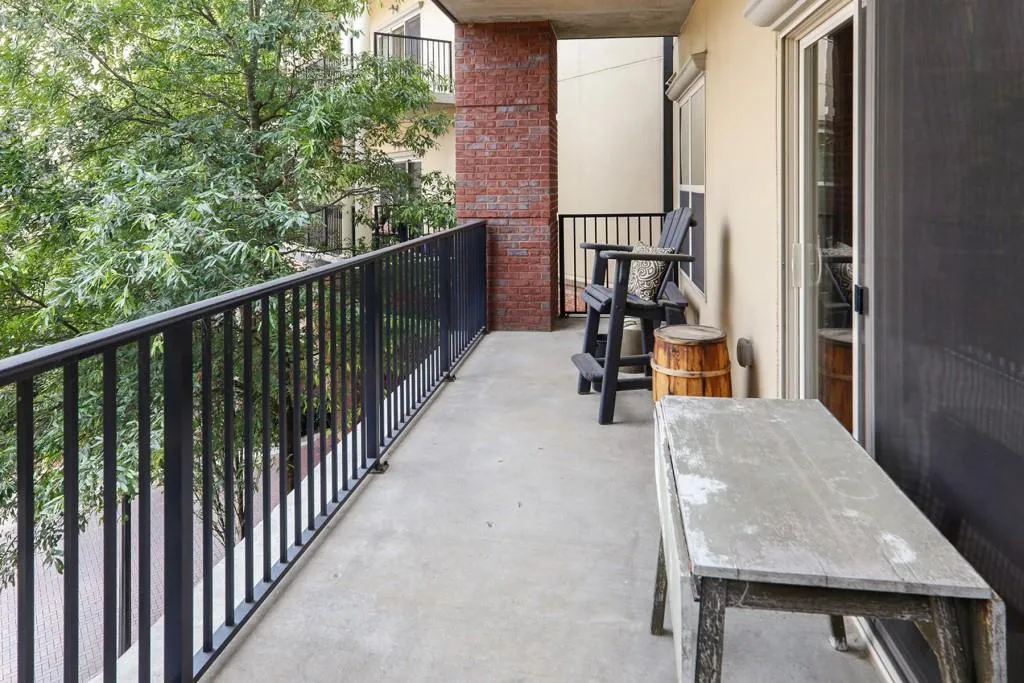 200 River Vista Drive Unit 404, Atlanta, Georgia 30339, 1 Bedroom Bedrooms, ,1 BathroomBathrooms,Residential,Sold,200 River Vista Drive Unit 404,6849876