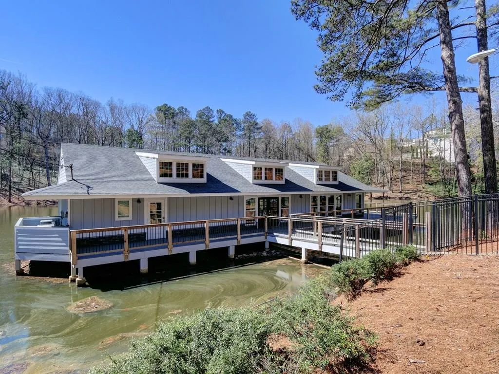 420 N Harbor Drive, Sandy Springs, Georgia 30328, 3 Bedrooms Bedrooms, ,2 BathroomsBathrooms,Residential,Sold,420 N Harbor Drive,5823783