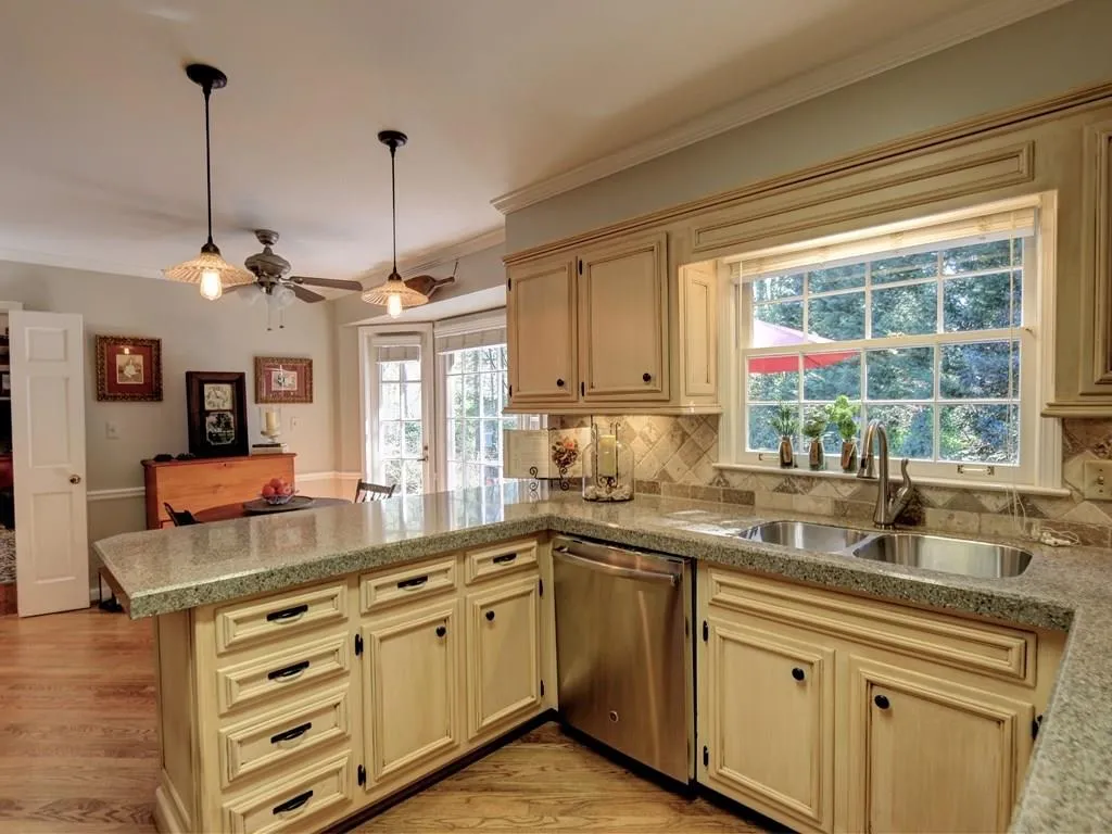 420 N Harbor Drive, Sandy Springs, Georgia 30328, 3 Bedrooms Bedrooms, ,2 BathroomsBathrooms,Residential,Sold,420 N Harbor Drive,5823783