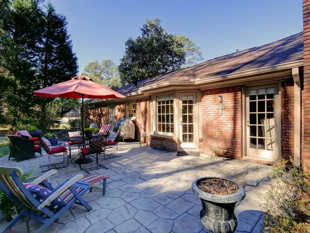 420 N Harbor Drive, Sandy Springs, Georgia 30328, 3 Bedrooms Bedrooms, ,2 BathroomsBathrooms,Residential,Sold,420 N Harbor Drive,5823783