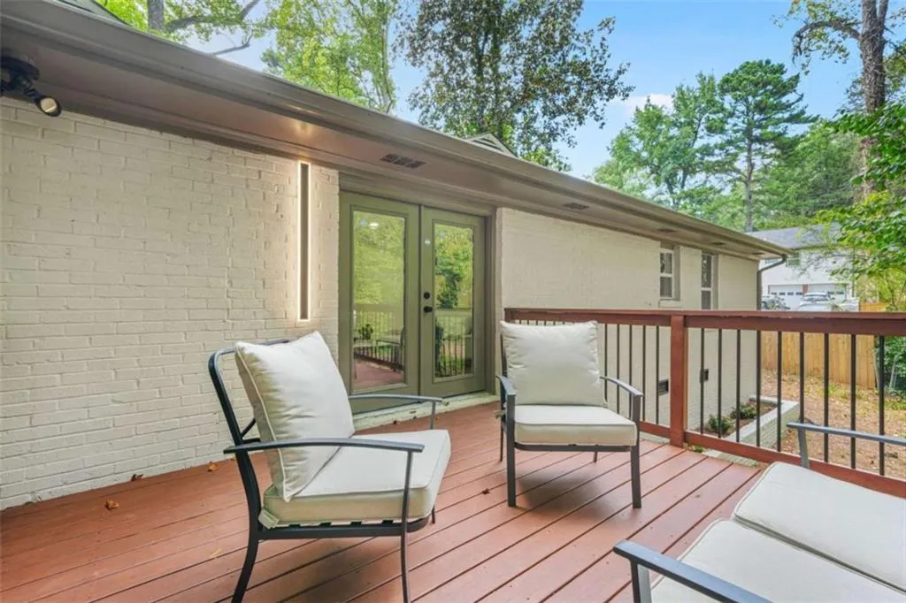 5975 Brookgreen Rd, Sandy Springs, Georgia 30328, 3 Bedrooms Bedrooms, ,2 BathroomsBathrooms,Residential,For Sale,5975 Brookgreen Rd,7622067