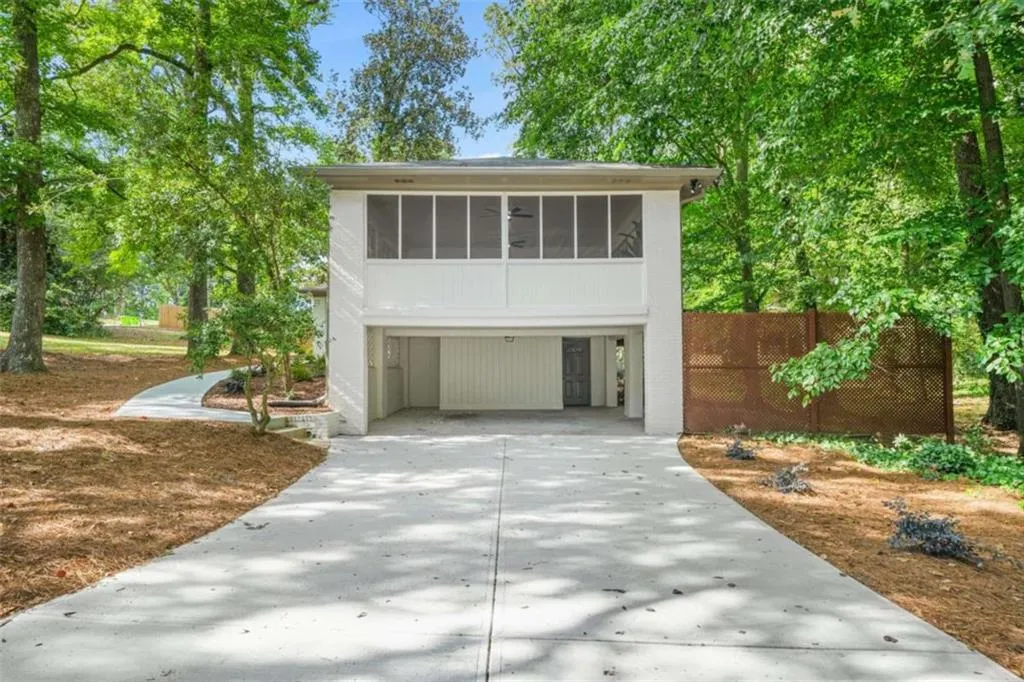5975 Brookgreen Rd, Sandy Springs, Georgia 30328, 3 Bedrooms Bedrooms, ,2 BathroomsBathrooms,Residential,For Sale,5975 Brookgreen Rd,7622067