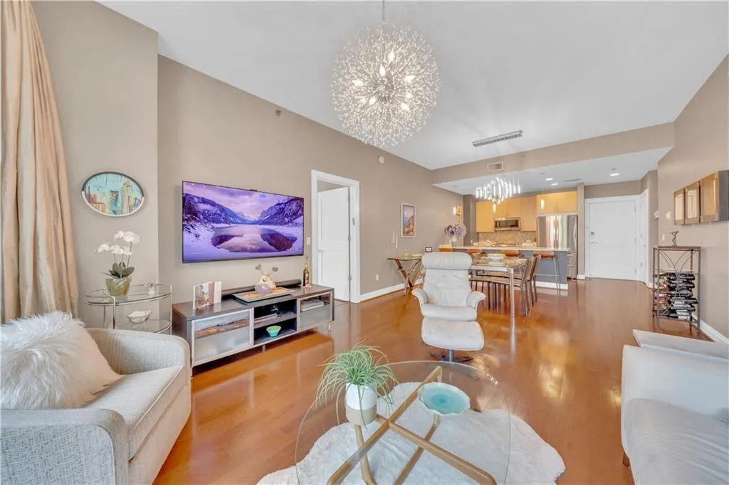 905 Juniper Street Ne Unit 410, Atlanta, Georgia 30309, 2 Bedrooms Bedrooms, ,2 BathroomsBathrooms,Residential,For Sale,905 Juniper Street Ne Unit 410,7634328