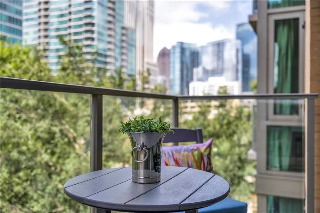 905 Juniper Street Ne Unit 410, Atlanta, Georgia 30309, 2 Bedrooms Bedrooms, ,2 BathroomsBathrooms,Residential,For Sale,905 Juniper Street Ne Unit 410,7634328