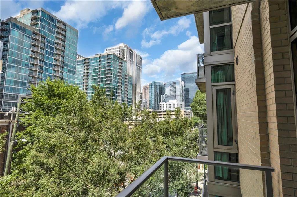 905 Juniper Street Ne Unit 410, Atlanta, Georgia 30309, 2 Bedrooms Bedrooms, ,2 BathroomsBathrooms,Residential,For Sale,905 Juniper Street Ne Unit 410,7634328