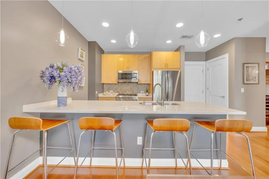 905 Juniper Street Ne Unit 410, Atlanta, Georgia 30309, 2 Bedrooms Bedrooms, ,2 BathroomsBathrooms,Residential,For Sale,905 Juniper Street Ne Unit 410,7634328