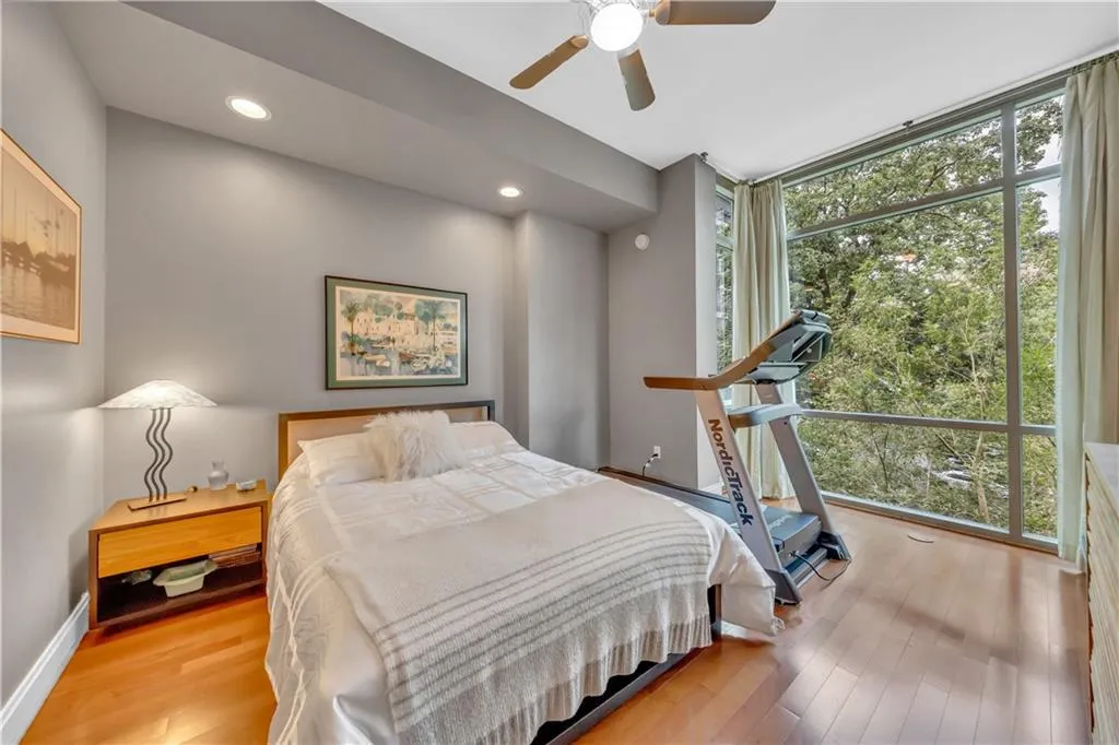 905 Juniper Street Ne Unit 410, Atlanta, Georgia 30309, 2 Bedrooms Bedrooms, ,2 BathroomsBathrooms,Residential,For Sale,905 Juniper Street Ne Unit 410,7634328