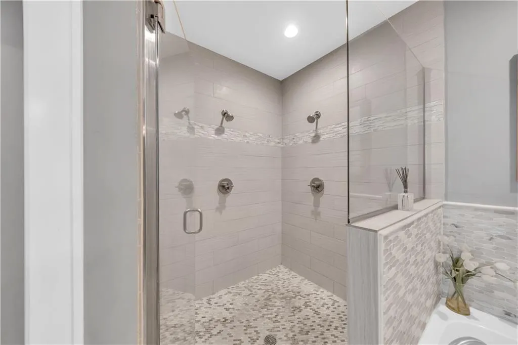 905 Juniper Street Ne Unit 410, Atlanta, Georgia 30309, 2 Bedrooms Bedrooms, ,2 BathroomsBathrooms,Residential,For Sale,905 Juniper Street Ne Unit 410,7634328