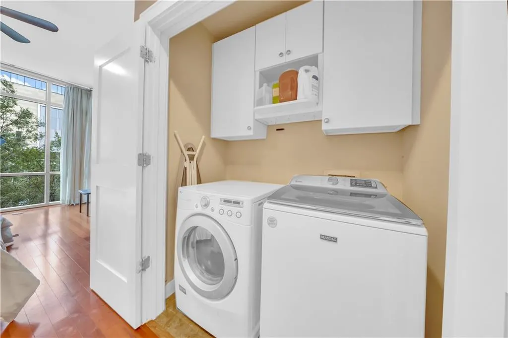 905 Juniper Street Ne Unit 410, Atlanta, Georgia 30309, 2 Bedrooms Bedrooms, ,2 BathroomsBathrooms,Residential,For Sale,905 Juniper Street Ne Unit 410,7634328