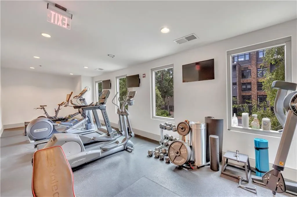 905 Juniper Street Ne Unit 410, Atlanta, Georgia 30309, 2 Bedrooms Bedrooms, ,2 BathroomsBathrooms,Residential,For Sale,905 Juniper Street Ne Unit 410,7634328