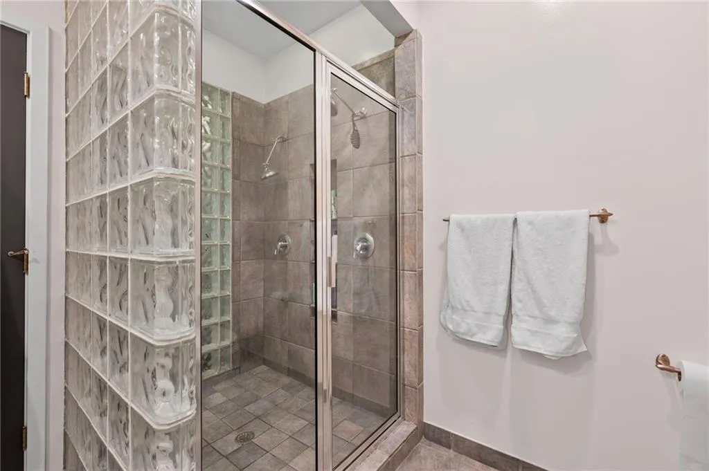 1308 Ne Fernwood Circle Ne, Atlanta, Georgia 30319, 2 Bedrooms Bedrooms, ,2 BathroomsBathrooms,Residential,For Sale,1308 Ne Fernwood Circle Ne,7587010