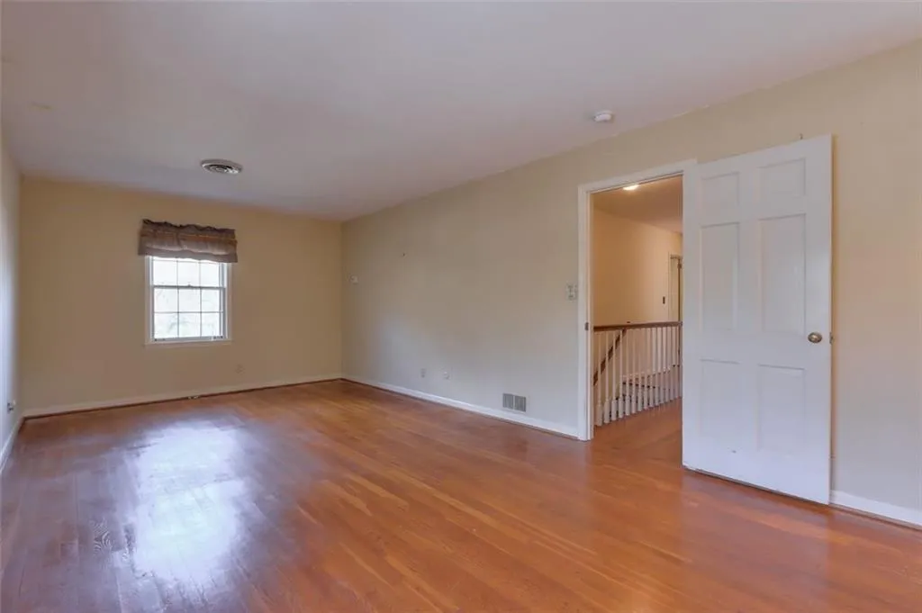 365 Forest Valley Court, Atlanta, Georgia 30342, 4 Bedrooms Bedrooms, ,2 BathroomsBathrooms,Residential,Sold,365 Forest Valley Court,6830220