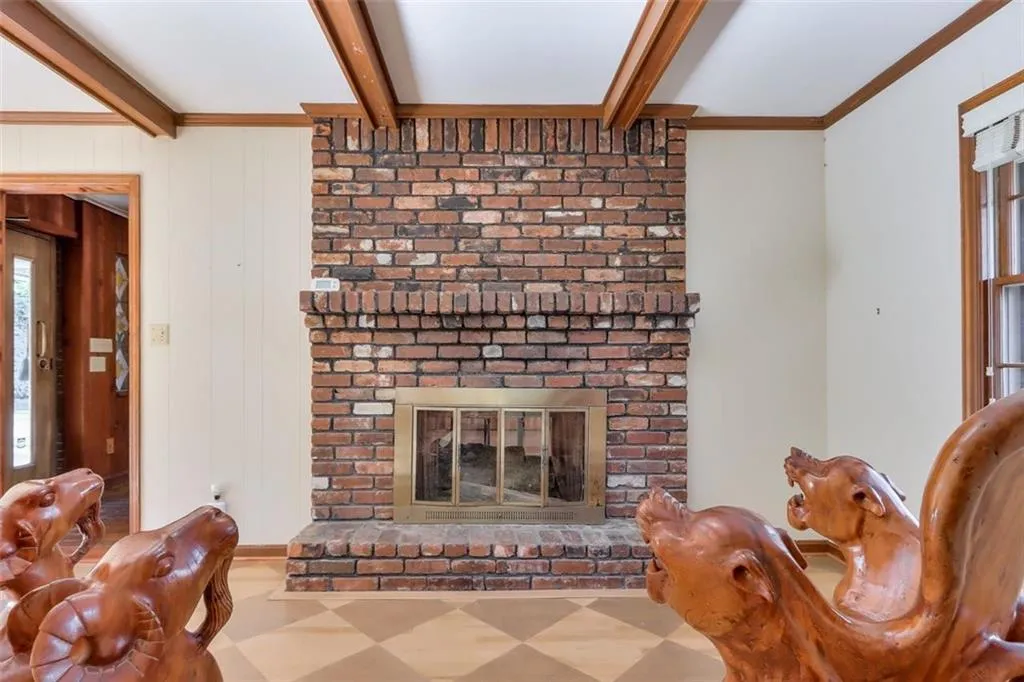 365 Forest Valley Court, Atlanta, Georgia 30342, 4 Bedrooms Bedrooms, ,2 BathroomsBathrooms,Residential,Sold,365 Forest Valley Court,6830220