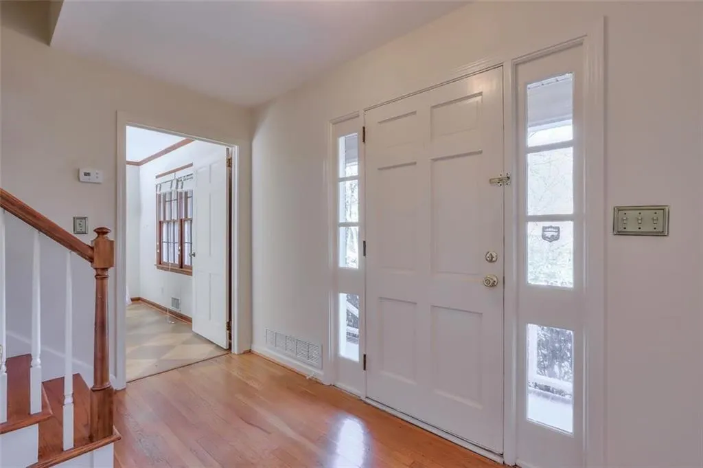 365 Forest Valley Court, Atlanta, Georgia 30342, 4 Bedrooms Bedrooms, ,2 BathroomsBathrooms,Residential,Sold,365 Forest Valley Court,6830220