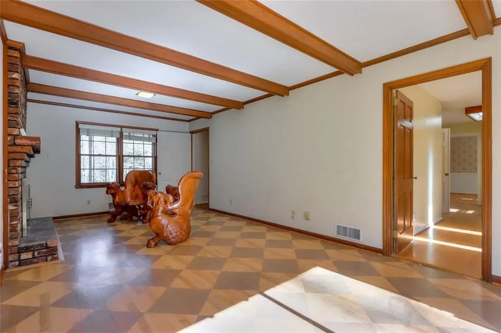 365 Forest Valley Court, Atlanta, Georgia 30342, 4 Bedrooms Bedrooms, ,2 BathroomsBathrooms,Residential,Sold,365 Forest Valley Court,6830220