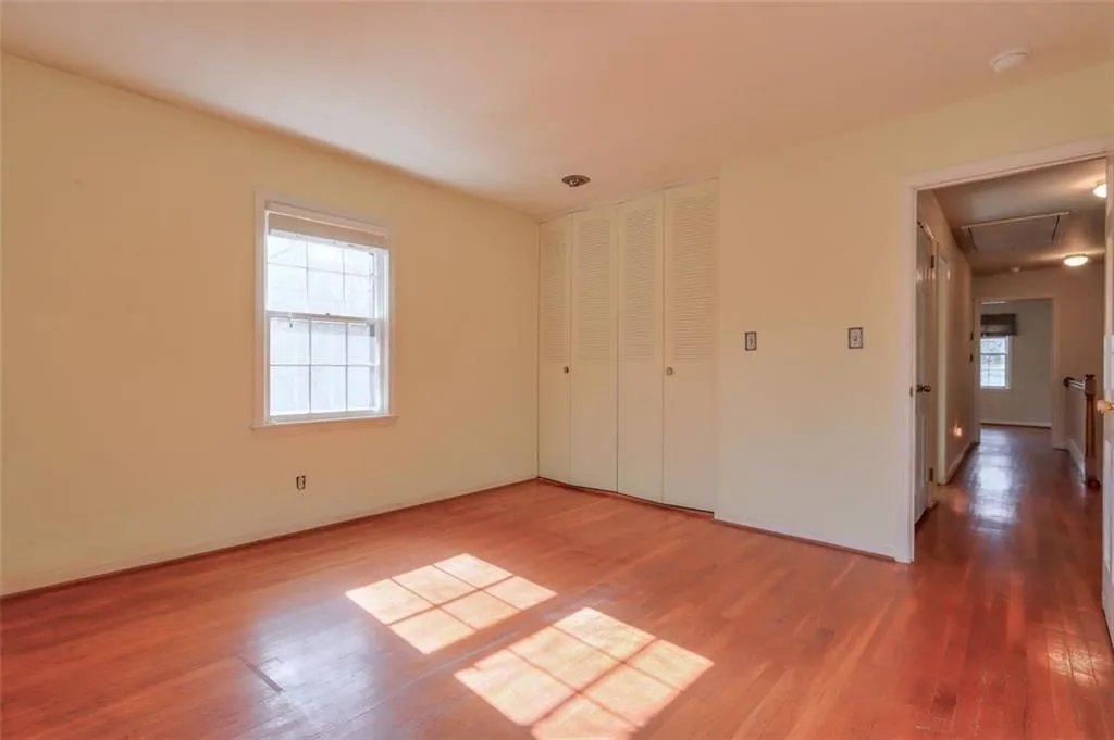 365 Forest Valley Court, Atlanta, Georgia 30342, 4 Bedrooms Bedrooms, ,2 BathroomsBathrooms,Residential,Sold,365 Forest Valley Court,6830220