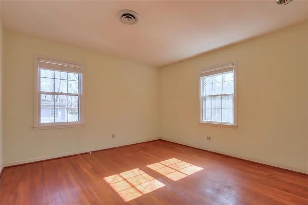 365 Forest Valley Court, Atlanta, Georgia 30342, 4 Bedrooms Bedrooms, ,2 BathroomsBathrooms,Residential,Sold,365 Forest Valley Court,6830220