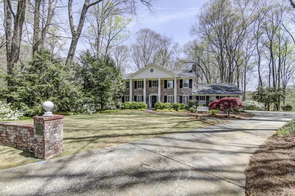 4885 Westfalia Court, Atlanta, Georgia 30342, 4 Bedrooms Bedrooms, ,3 BathroomsBathrooms,Residential,Sold,4885 Westfalia Court,5998008