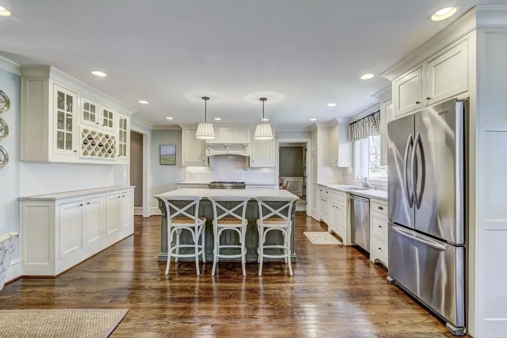 4885 Westfalia Court, Atlanta, Georgia 30342, 4 Bedrooms Bedrooms, ,3 BathroomsBathrooms,Residential,Sold,4885 Westfalia Court,5998008