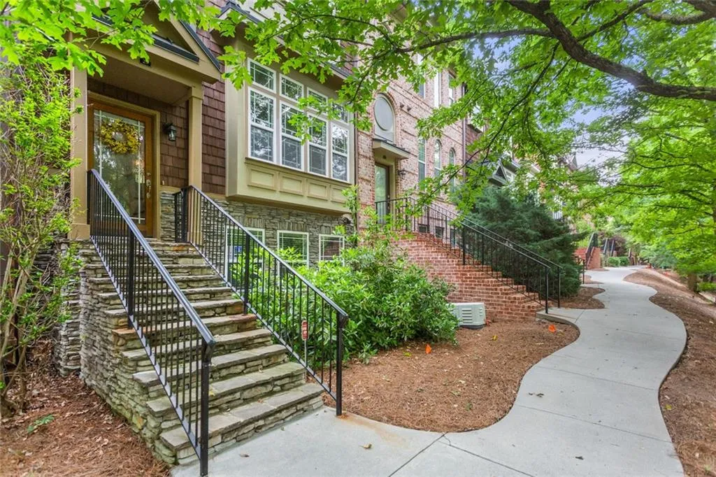 29 High Top Road, Atlanta, Georgia 30328, 3 Bedrooms Bedrooms, ,3 BathroomsBathrooms,Residential,Sold,29 High Top Road,7244955