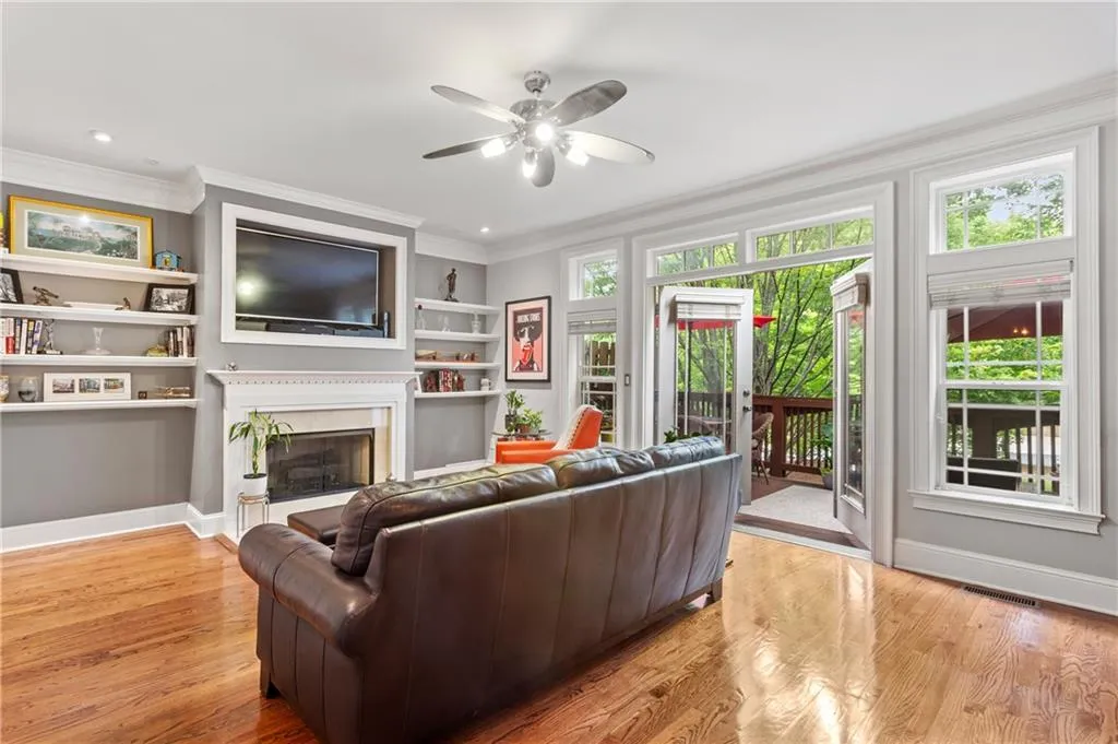 29 High Top Road, Atlanta, Georgia 30328, 3 Bedrooms Bedrooms, ,3 BathroomsBathrooms,Residential,Sold,29 High Top Road,7244955