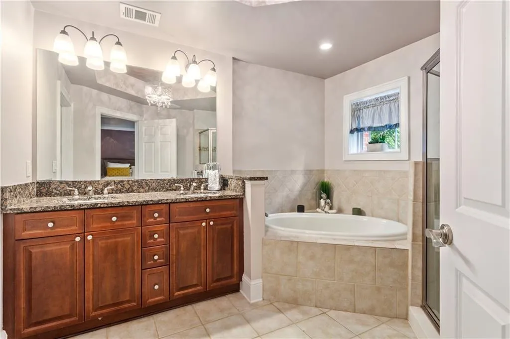 29 High Top Road, Atlanta, Georgia 30328, 3 Bedrooms Bedrooms, ,3 BathroomsBathrooms,Residential,Sold,29 High Top Road,7244955