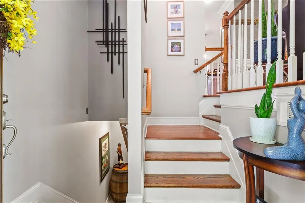 29 High Top Road, Atlanta, Georgia 30328, 3 Bedrooms Bedrooms, ,3 BathroomsBathrooms,Residential,Sold,29 High Top Road,7244955