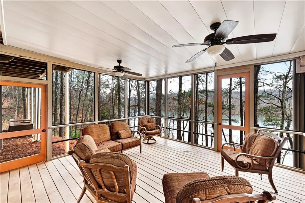 9615 Huntcliff Trace, Sandy Springs, Georgia 30350, 6 Bedrooms Bedrooms, ,5 BathroomsBathrooms,Residential,Sold,9615 Huntcliff Trace,6863764