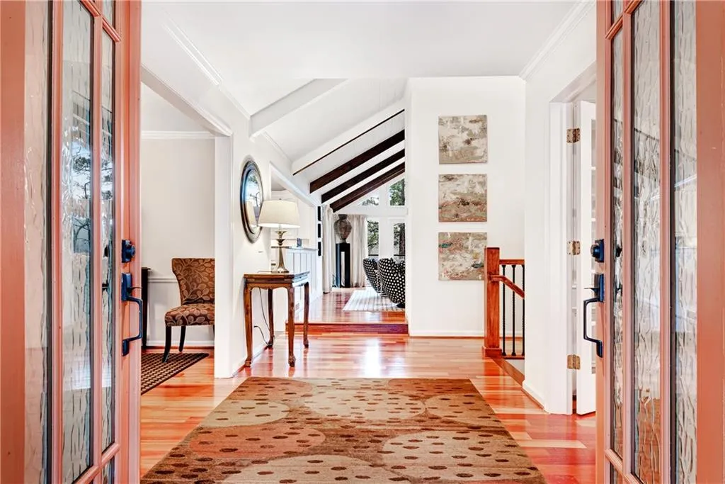 9615 Huntcliff Trace, Sandy Springs, Georgia 30350, 6 Bedrooms Bedrooms, ,5 BathroomsBathrooms,Residential,Sold,9615 Huntcliff Trace,6863764