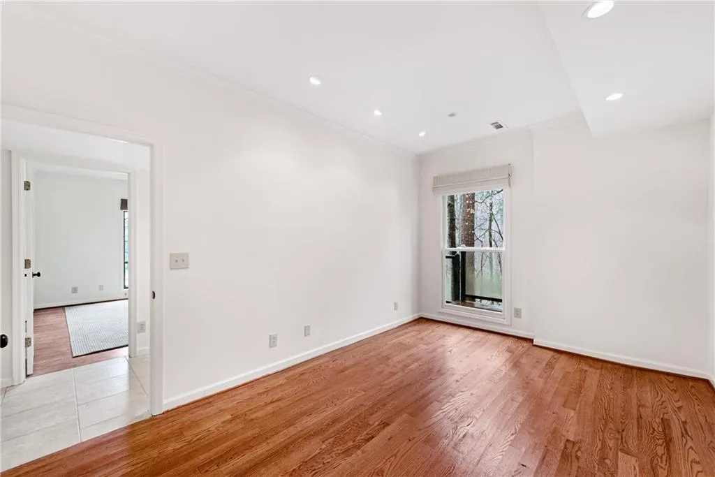 9615 Huntcliff Trace, Sandy Springs, Georgia 30350, 6 Bedrooms Bedrooms, ,5 BathroomsBathrooms,Residential,Sold,9615 Huntcliff Trace,6863764