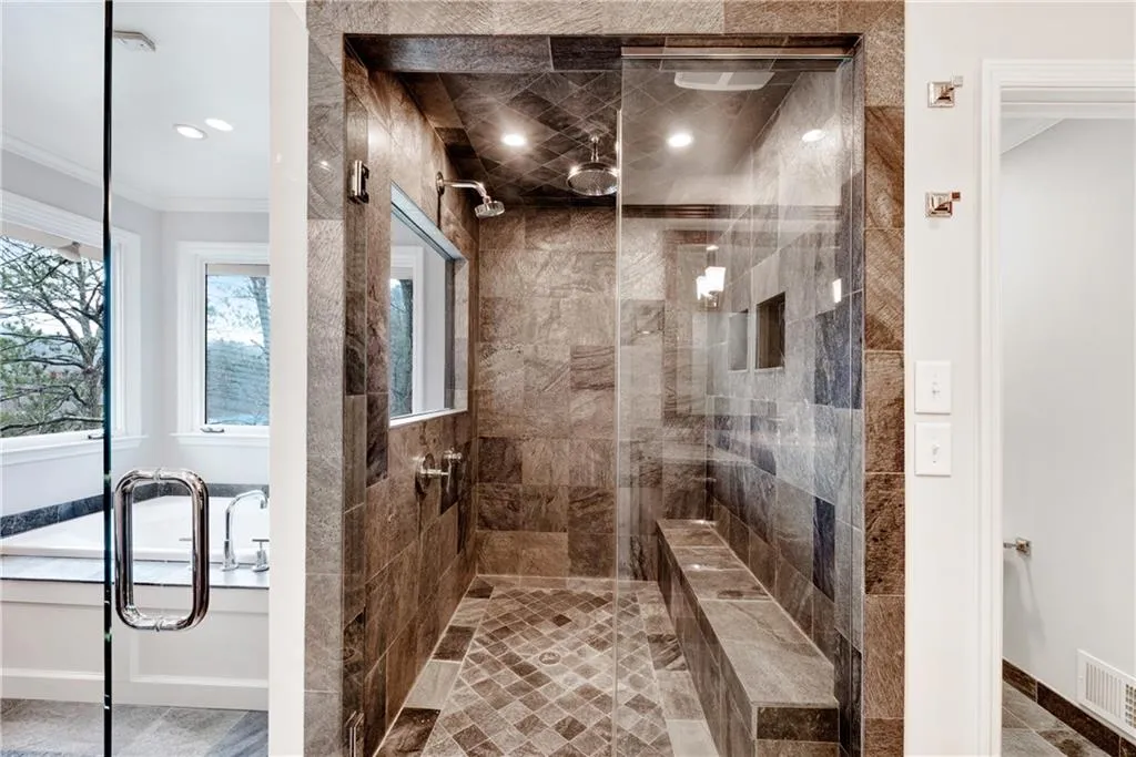 9615 Huntcliff Trace, Sandy Springs, Georgia 30350, 6 Bedrooms Bedrooms, ,5 BathroomsBathrooms,Residential,Sold,9615 Huntcliff Trace,6863764