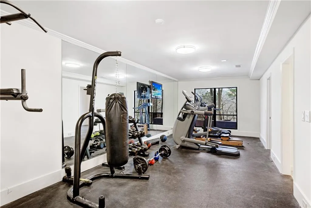 9615 Huntcliff Trace, Sandy Springs, Georgia 30350, 6 Bedrooms Bedrooms, ,5 BathroomsBathrooms,Residential,Sold,9615 Huntcliff Trace,6863764