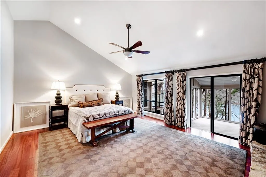 9615 Huntcliff Trace, Sandy Springs, Georgia 30350, 6 Bedrooms Bedrooms, ,5 BathroomsBathrooms,Residential,Sold,9615 Huntcliff Trace,6863764