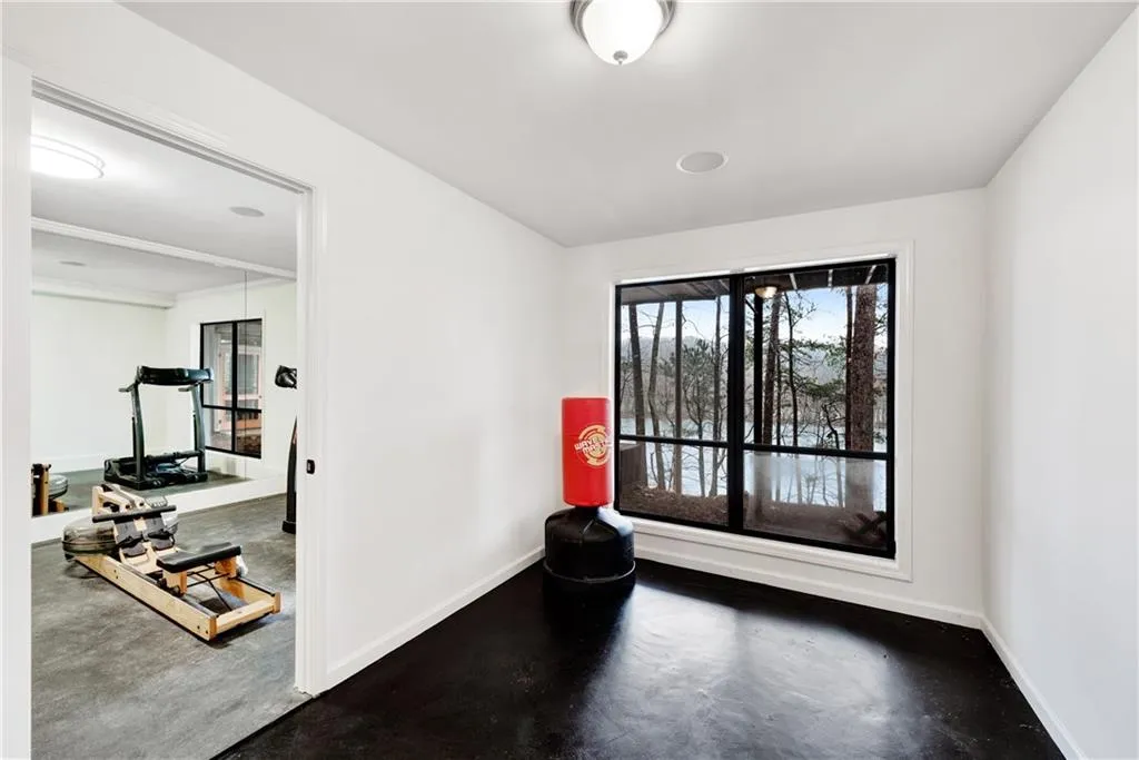 9615 Huntcliff Trace, Sandy Springs, Georgia 30350, 6 Bedrooms Bedrooms, ,5 BathroomsBathrooms,Residential,Sold,9615 Huntcliff Trace,6863764