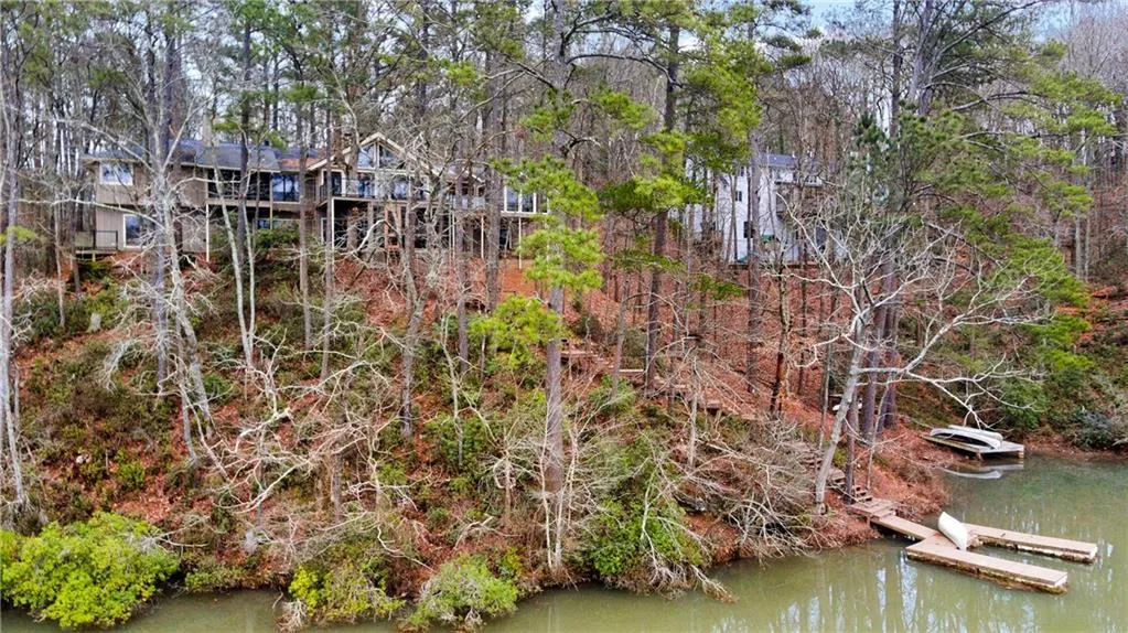 9615 Huntcliff Trace, Sandy Springs, Georgia 30350, 6 Bedrooms Bedrooms, ,5 BathroomsBathrooms,Residential,Sold,9615 Huntcliff Trace,6863764