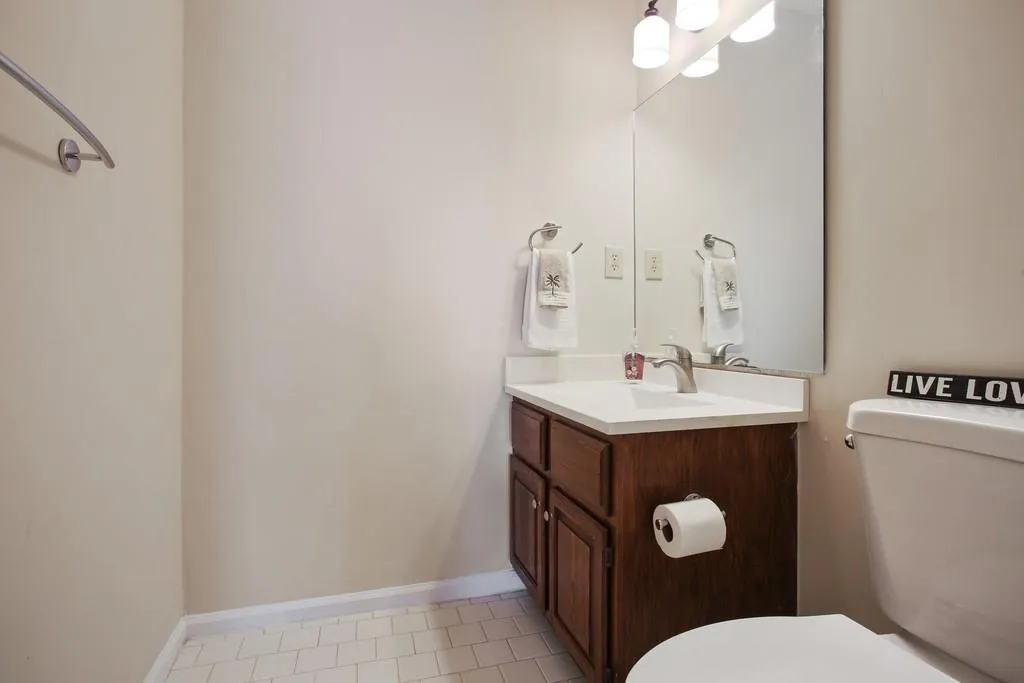 8923 Carroll Manor Drive, Sandy Springs, Georgia 30350, 3 Bedrooms Bedrooms, ,2 BathroomsBathrooms,Residential,Sold,8923 Carroll Manor Drive,6720459