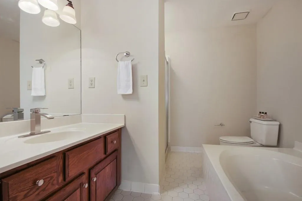8923 Carroll Manor Drive, Sandy Springs, Georgia 30350, 3 Bedrooms Bedrooms, ,2 BathroomsBathrooms,Residential,Sold,8923 Carroll Manor Drive,6720459