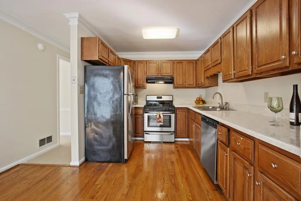 8923 Carroll Manor Drive, Sandy Springs, Georgia 30350, 3 Bedrooms Bedrooms, ,2 BathroomsBathrooms,Residential,Sold,8923 Carroll Manor Drive,6720459