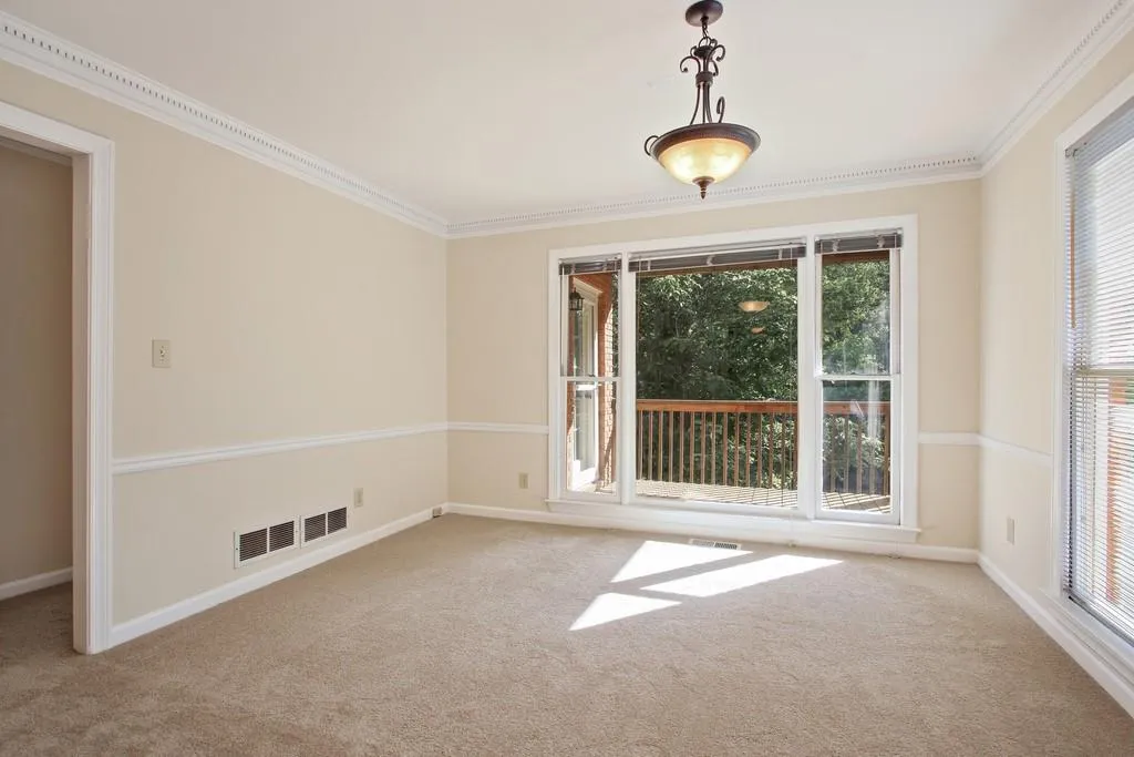 8923 Carroll Manor Drive, Sandy Springs, Georgia 30350, 3 Bedrooms Bedrooms, ,2 BathroomsBathrooms,Residential,Sold,8923 Carroll Manor Drive,6720459